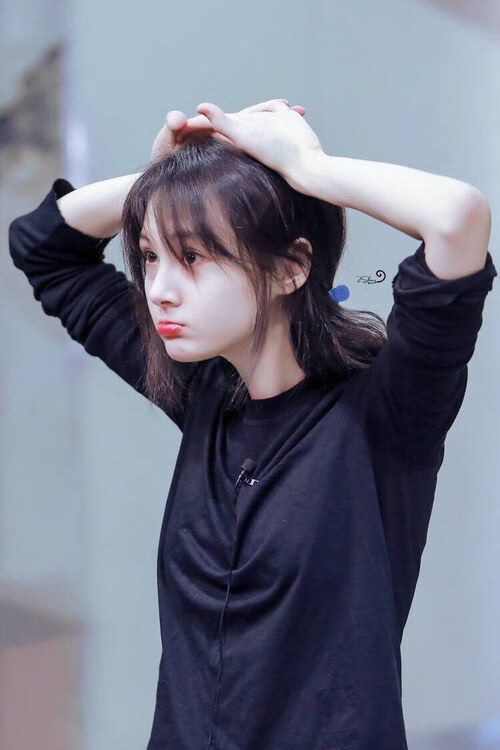 《英雄联盟》青训营：电竞新星的摇篮与残酷竞争，英雄联盟 青训